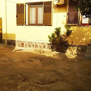 Casa In Zona Tranquilla A Carbonia